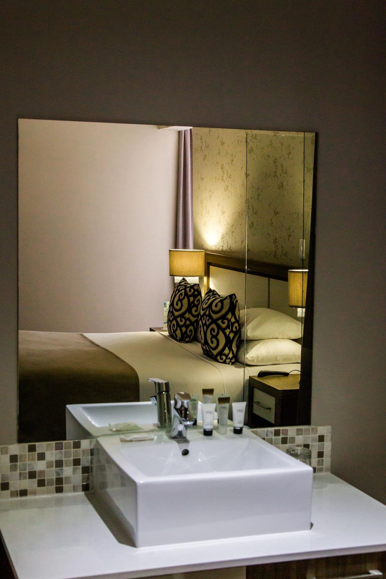 The Waterfront Hotel & Spa By Misty Blue Hotels ダーバン エクステリア 写真
